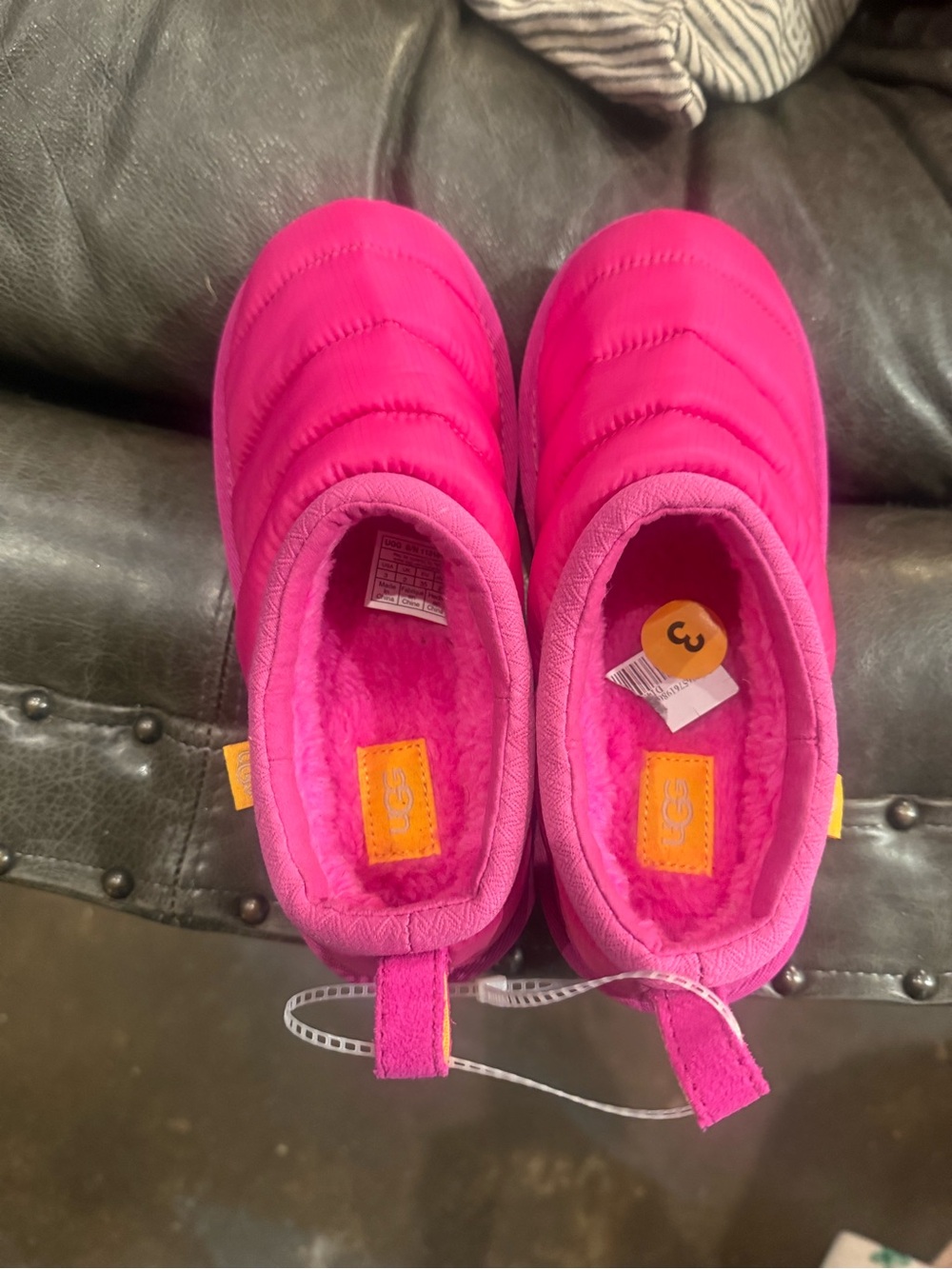 UGG Kids Hot Pink Plush Slip-On Clog Size 3 NWT!